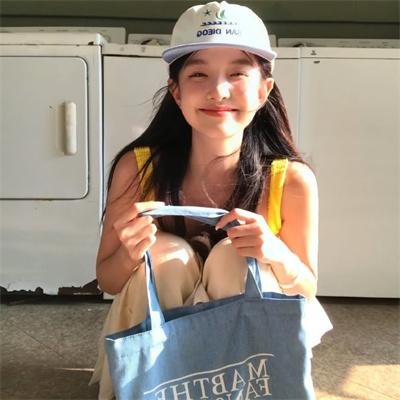 我爸爸不是人海报